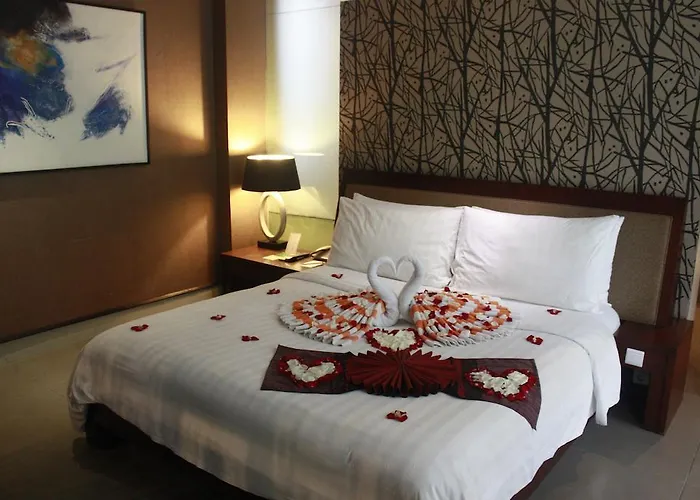 100 Sunset Boutique Hotel 3*