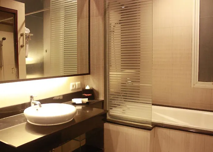 Hotel 100 Sunset Boutique 3*