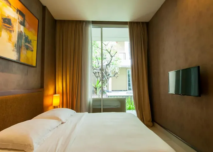 Hotel 100 Sunset Boutique