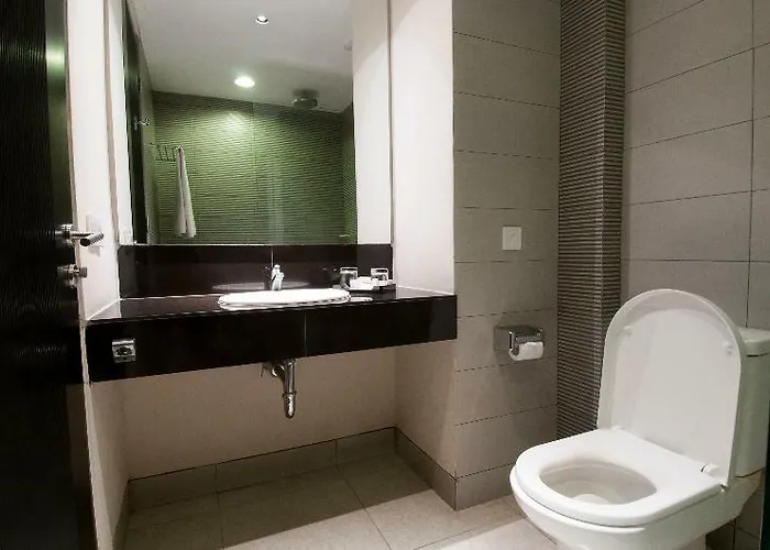 100 Sunset Boutique 3* Kuta (Bali)