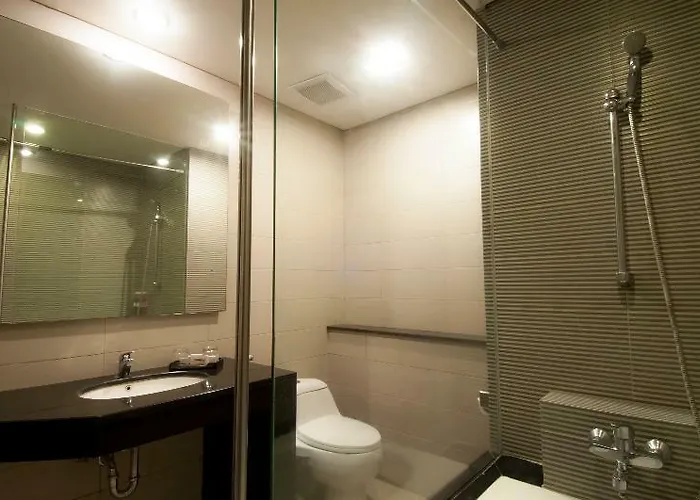 100 Sunset Boutique Hotel 3*
