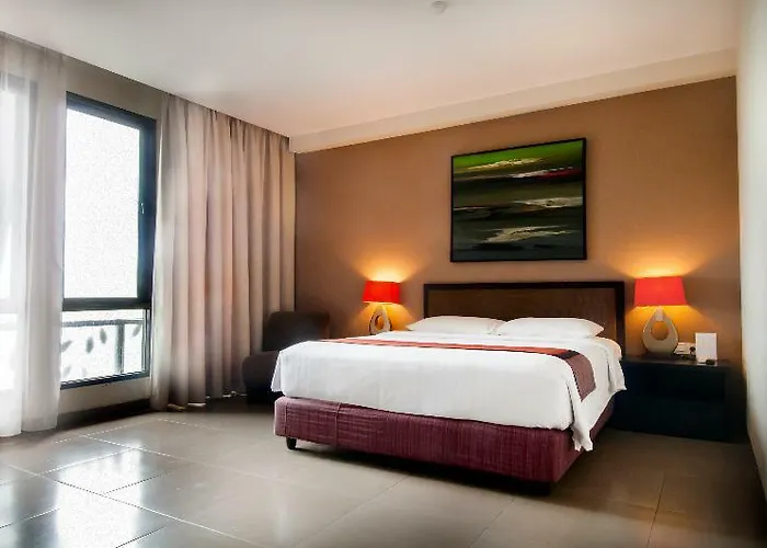 Hotel 100 Sunset Boutique